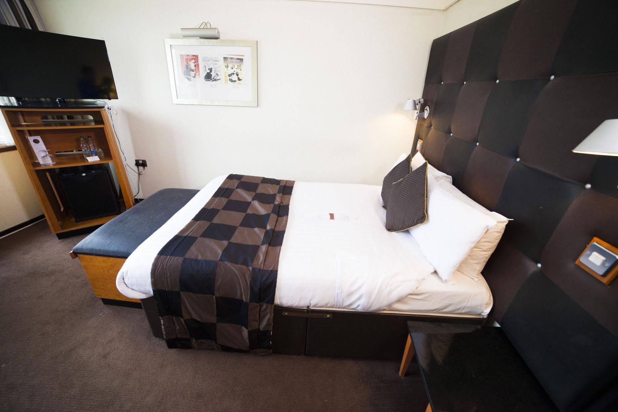 Treehouse Hotel London Bagian luar foto
